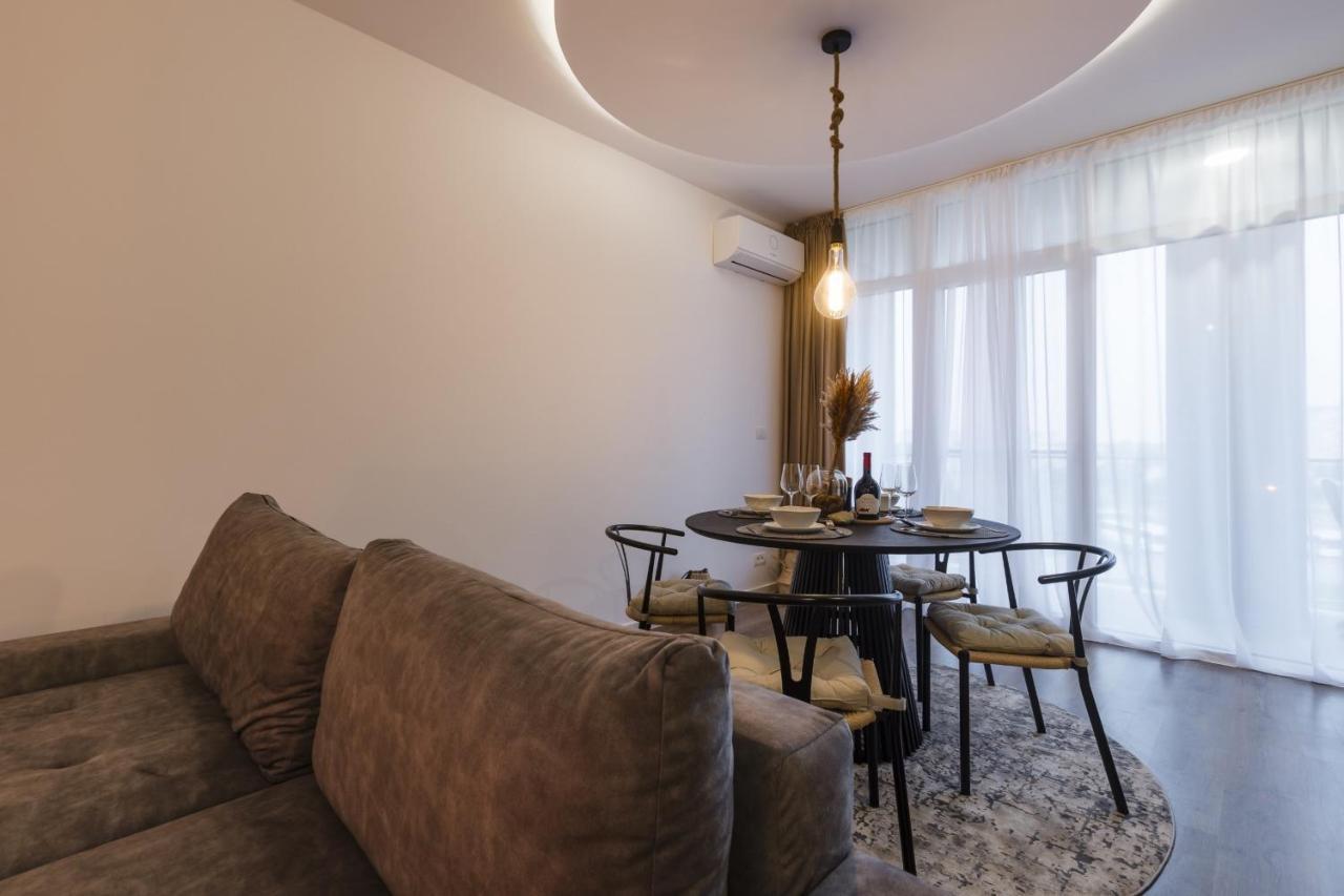 Apartment Near Iulius Mall With Balcony & Private Parking 蒂米什瓦拉 外观 照片