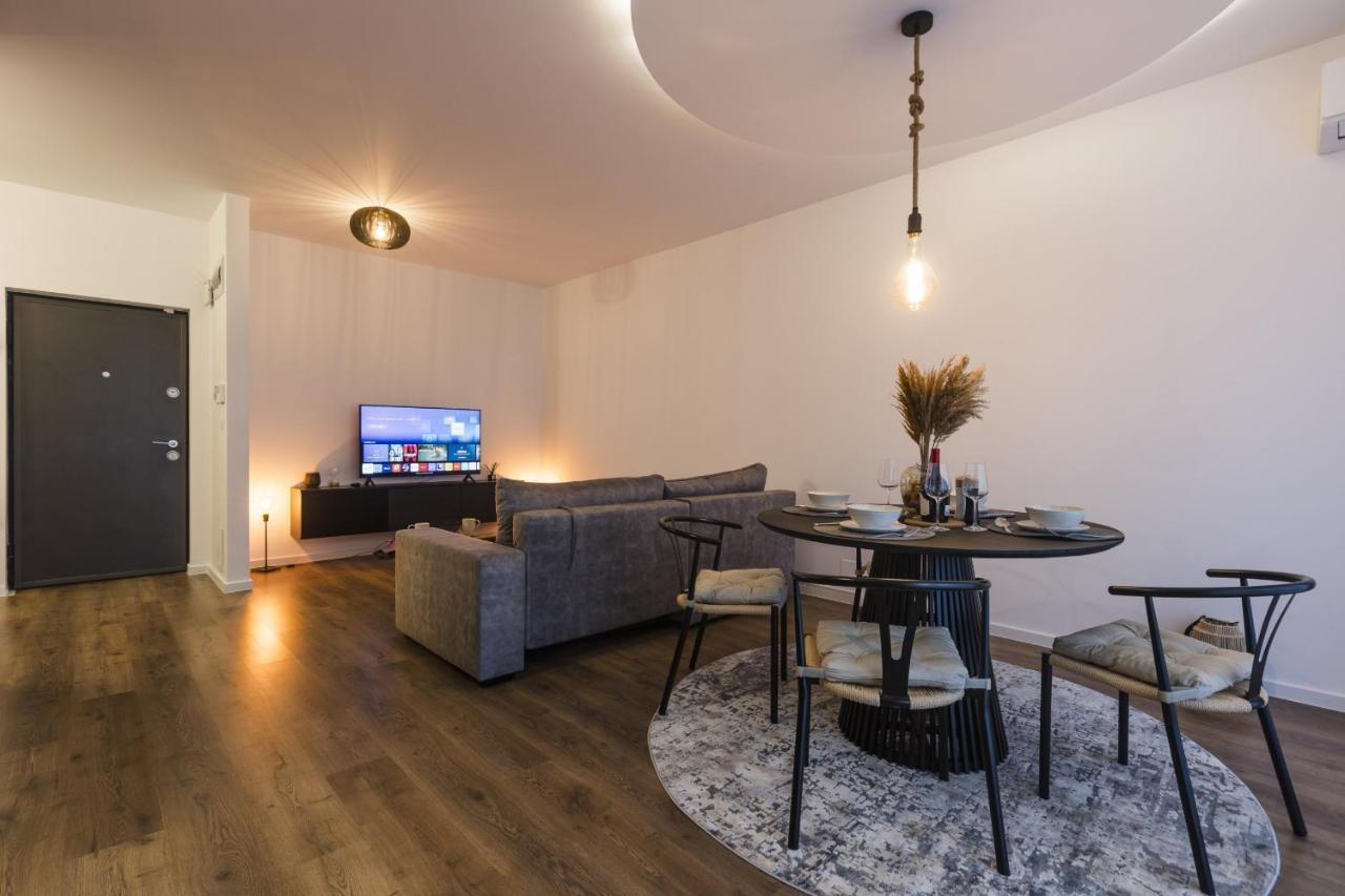 Apartment Near Iulius Mall With Balcony & Private Parking 蒂米什瓦拉 外观 照片